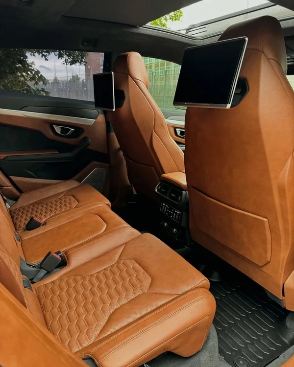 Tan leather rear seats of the Lamborghini Urus